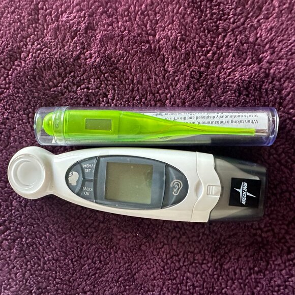 Set of 2 Thermometers - Under Tongue and No Touch Infared Forehead